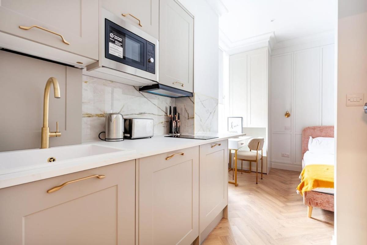 Cosy Near Paddington St - 3 *